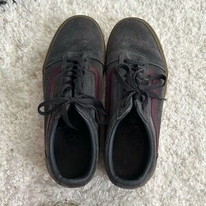 Men’s Old Skool Vans Gray and Maroon suede size 7.5